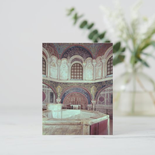 洗礼のフォントを持つ猿 ポストカード (スタンド正面)