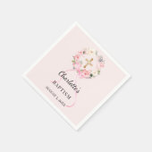 洗礼式の淡いピンクの女の子の花輪と十字架 スタンダードカクテルナプキン (角)