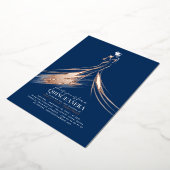 洗練されたネイビーブルー&バラ金ゴールドキンセアニェラ 箔招待状 (回転した状態)