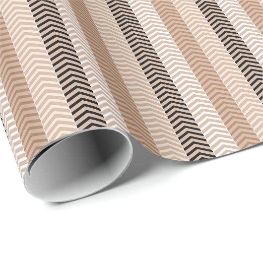 洗練されたブラウンによって雑色にされるシェブロンは縞で飾ります ラッピングペーパー (ロールコーナー)