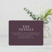 洗練されたマルーンセリフウェディング詳細カード エンクロージャーカード (スタンド正面)