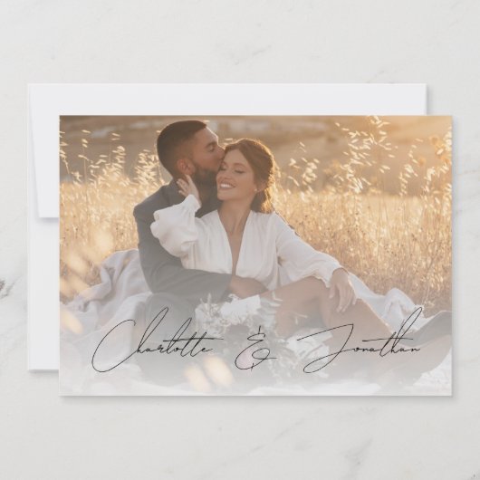 洗練されたモダンスクリプトのリハーサルディナー 招待状 (裏面)