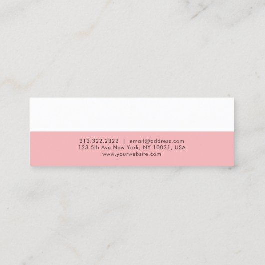 洗練されたモダンピンクのクリーンなプレーンのトレンド スキニー名刺 (裏面)