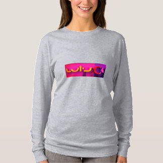 洗練された心地よい:エレガンスを受け入れる Tシャツ