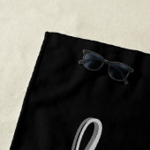 洗練された灰色の黒の愛 ビーチタオル (インサイチュ)