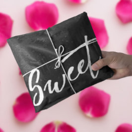 洗練された白黒スウィートデザイン 薄葉紙