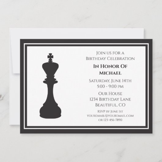 洗練された白黒チェスピース誕生日 招待状 (正面)