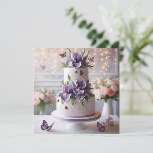 洗練された紫色のアイリスをテーマにしたお誕生日ケーキ カード (スタンド正面)