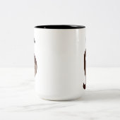 洗練された肖像画: カスタマイズ可能なブルネットの少女イラスト ツートーンマグカップ (中央)