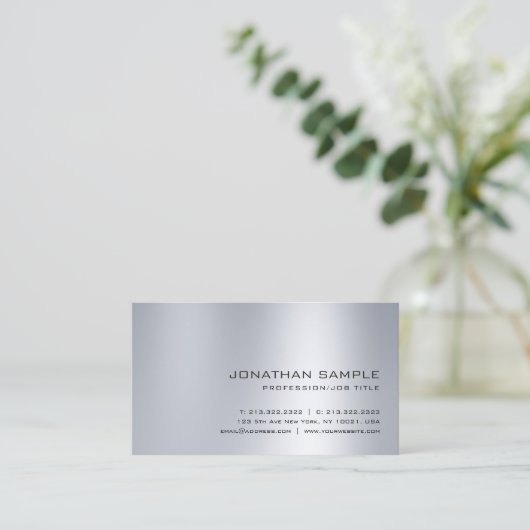 洗練された銀製の一見のきれいで明白なプロフェッショナル 名刺 (スタンド正面)