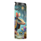 洞窟のアルマジロ タンブラー (回転右)