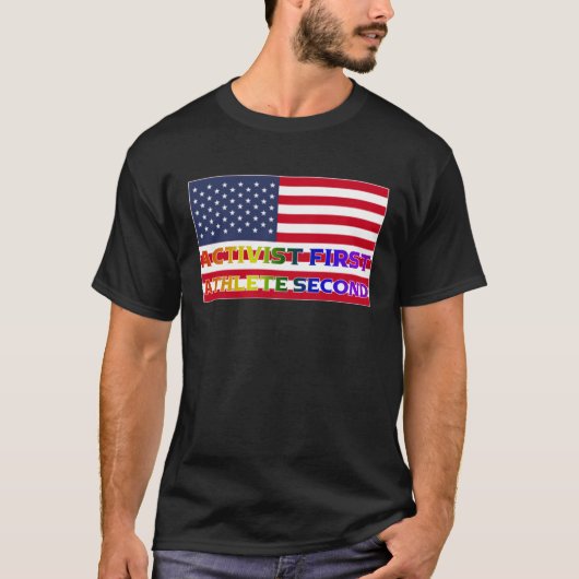活動家ファーストアスリートセカンドLGBQTプライドアメリカン Tシャツ (正面)