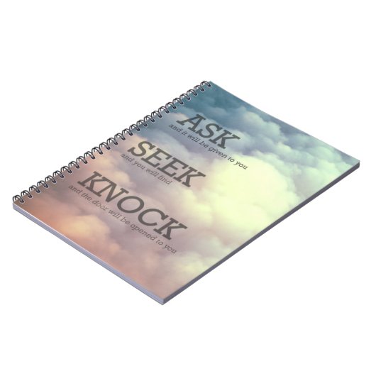 活気づけるな聖なる書物、経典のノート ノートブック (左側)