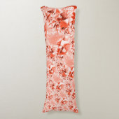 派手なサーモンを赤に変え、明るくねじれた ボディピロー (正面縦)