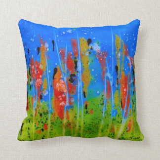 派手に飾った枕 クッション