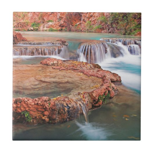 流れの滝 タイル (正面)