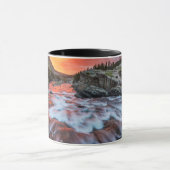 流れ流れ秋 | Glacier National Park Montana マグカップ (中央)