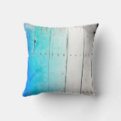 流木の青く色彩の鮮やかな木によって風化させる航海の クッション (裏面)