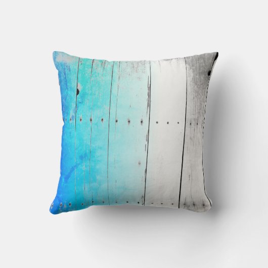 流木の青く色彩の鮮やかな木によって風化させる航海の クッション (裏面)