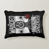 流浪し、極めて危険な人材指名手配ポスター – 白 アクセントクッション (正面)