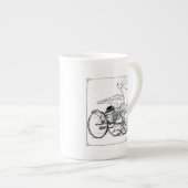 流行のドラゴン ボーンチャイナマグカップ (正面右)