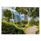 浜離宮庭園を散策 ラージペーパーバッグ (裏面)