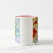 浮かぶハンマーのコーヒー・マグ ツートーンマグカップ (中央)