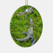 浴している小さいわに セラミックオーナメント (右)