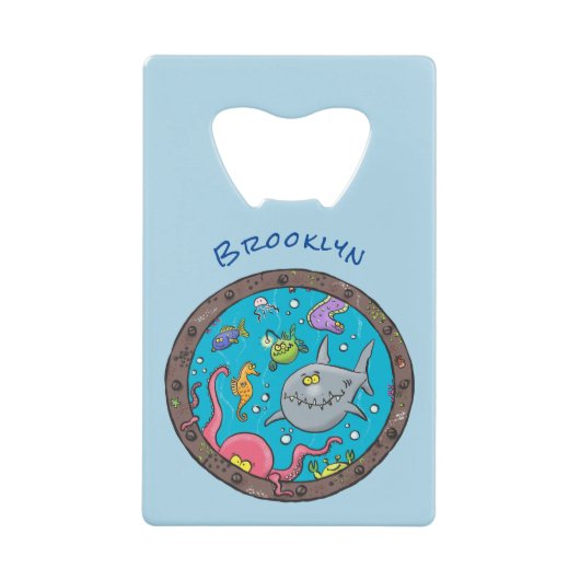 海おもしろい生物の水中アニメスケッチ クレジットカード栓抜き (正面)