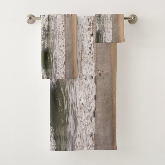 海およびシギの鳥の上の雲 バスタオルセット (インサイチュ)