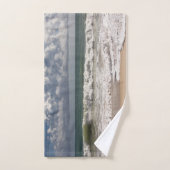 海およびシギの鳥の上の雲 バスタオルセット (ハンドタオル)