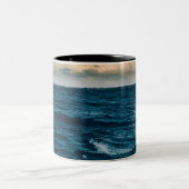 海かわいらしの風景 ツートーンマグカップ (中央)
