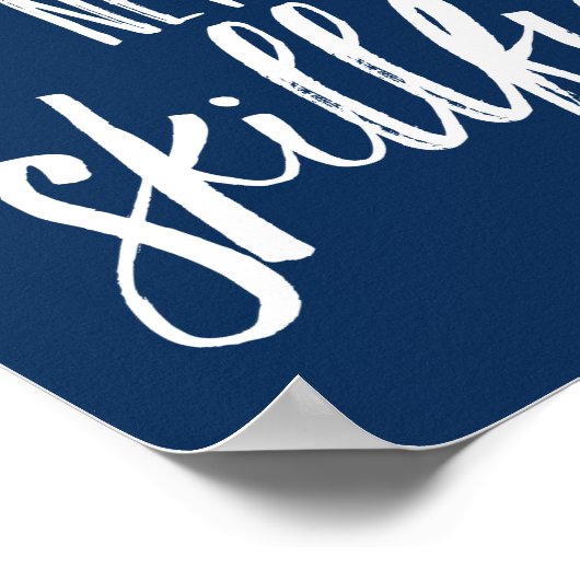 海が穏やかなので熟練したセーラー海軍は決して成らなかった ポスター (角)