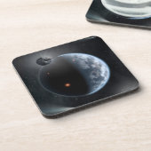 海が表面を覆う地球のような惑星。 コースター (左側)