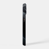 海が表面を覆う地球のような惑星。 iPhone 15ケース (右側面)