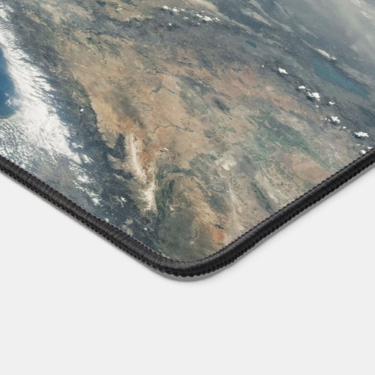 海とキプロス地中海の島の上のほこり デスクマット (コーナー)