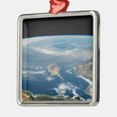 海とキプロス地中海の島の上のほこり メタルオーナメント (左)