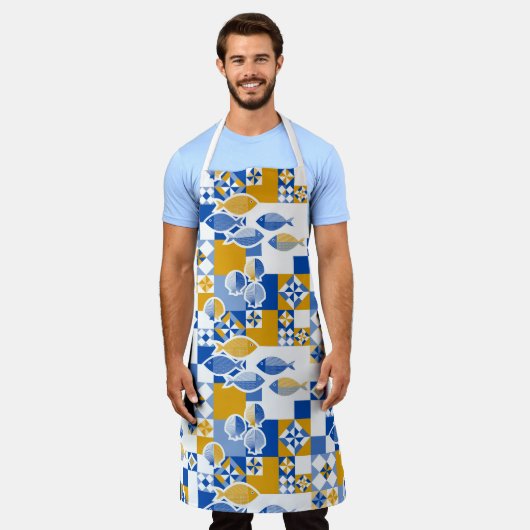 海とタイル エプロン (着用した状態)