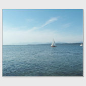 海と青の空と白いボートの休日の贈り物 ラッピングペーパー (フラット)