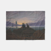 海によるムーンライズ(Caspar David Friedrich著) フリースブランケット (正面(横))