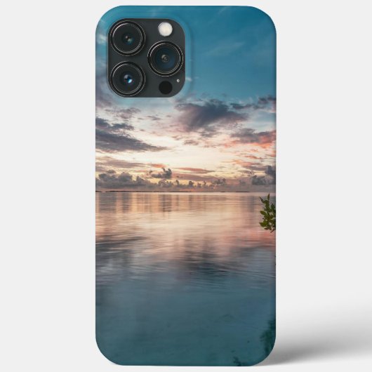 海に映る赤や暗い雲の青い空 Case-Mate iPhoneケース (裏面)