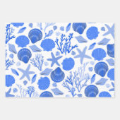海に浮かぶ青い貝殻と珊瑚模様の海辺ギフト ラッピングペーパーシート (正面2)