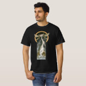 海に現れた翼を持つドラゴン(古代神話) Tシャツ (正面フル)