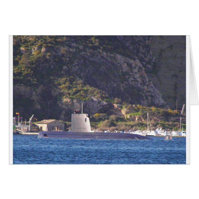 海に置く潜水艦 (正面横)