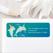 海のイルカと男の子の誕生日のパーティーの下で ラベル (インサイチュ)