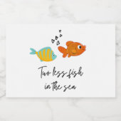 海のカップルの間で二つ結婚の魚がシャワーを浴びる スパークリングワインラベル (シングルラベル)