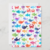 海のカニの下のレインボーの水色の魚 招待状 (裏面)