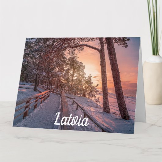 海のカードの近くの松の森の冬の夕日 カード (正面)