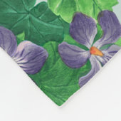 海のガラスの青にスミレ フリースブランケット (角)