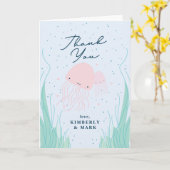 海のクラゲの中で赤ちゃんがシャワーを浴びてくれてありがとう カード (黄色い花)